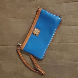 Dooney & Bourke clutch
